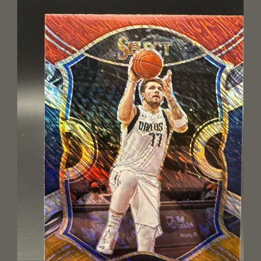 Luka Doncic 2020-21 Select Tri Color Shimmer Prizm #15 Concourse