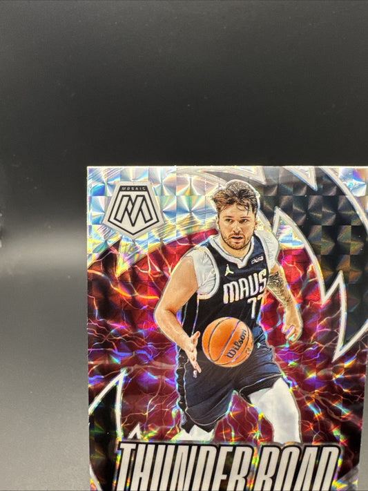 2023-24 Panini Mosaic - Thunder Road Luka Dončić Mosaic Prizm #20