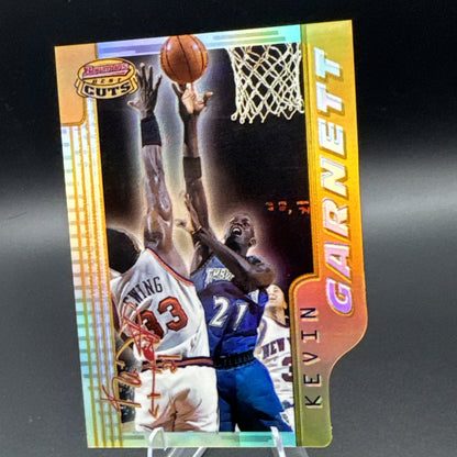 1996-97 Bowman's Best - Cuts Kevin Garnett #BC12 Refractor