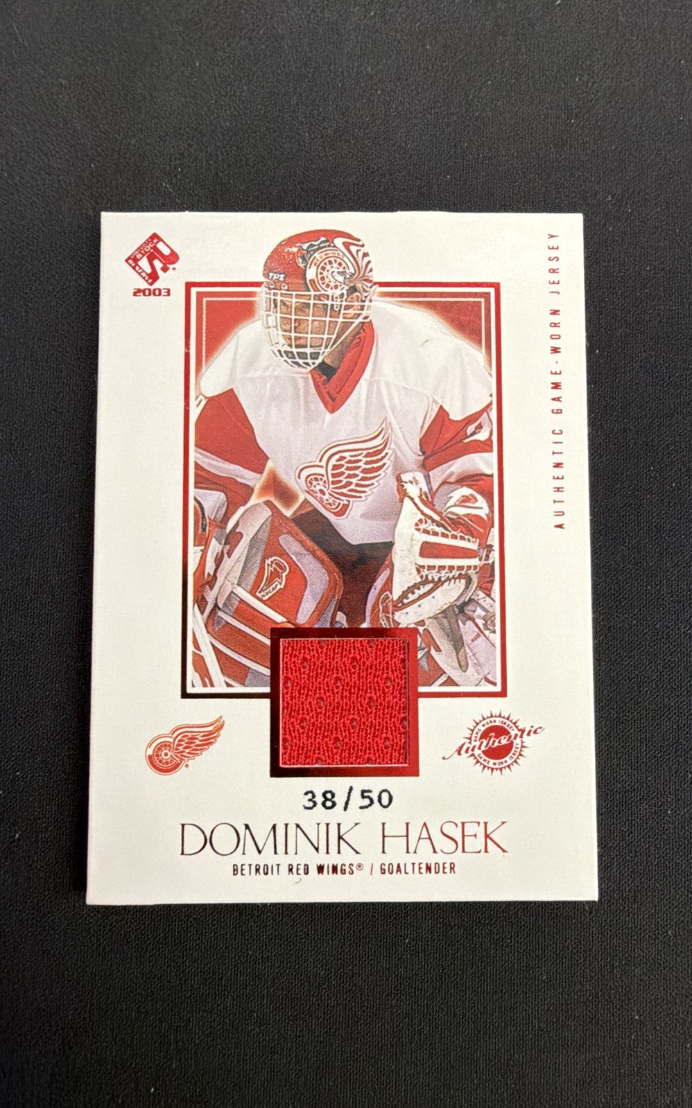 2002-03 Pacific Private Stock Reserve - Dominik Hasek #117 Red /50 (MEM)