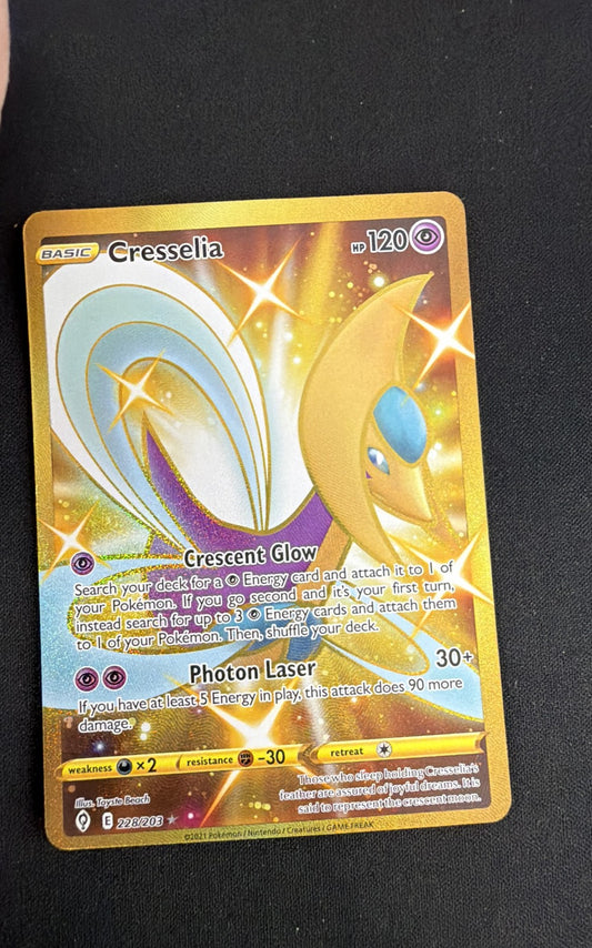 Cresselia (Secret) 228/203 SWSH07: Evolving Skies Holo