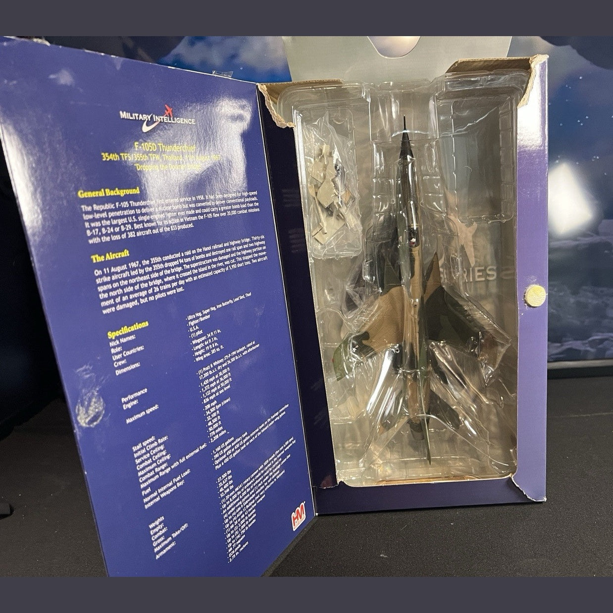 Hobby Master 1:72 USAF Republic F-105F Thunderchief Fighter-Bomber, HA2523