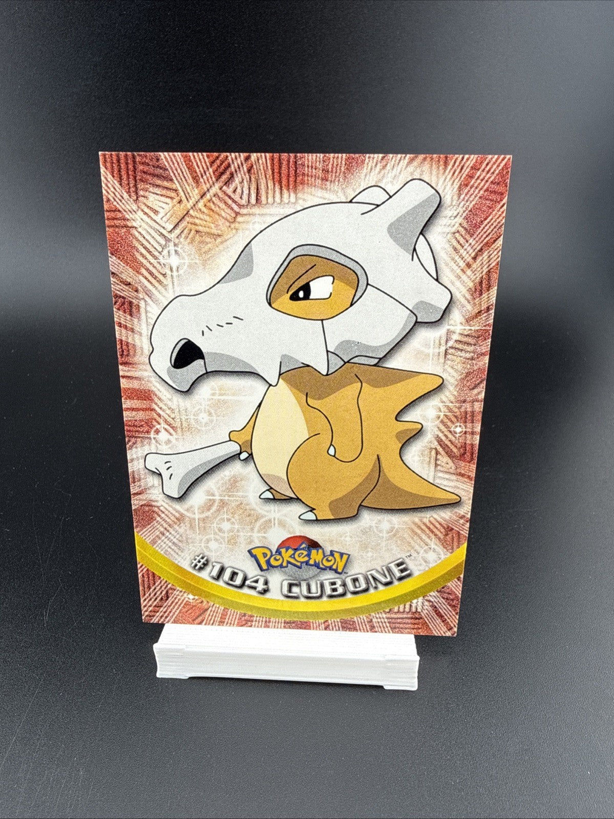 Topps Pokemon  Trading Card #104 CUBONE 2000