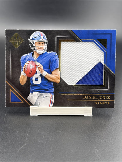 2019 Panini Majestic - Majestic Rookie Materials Daniel Jones #RM-DJ Gold 15/25