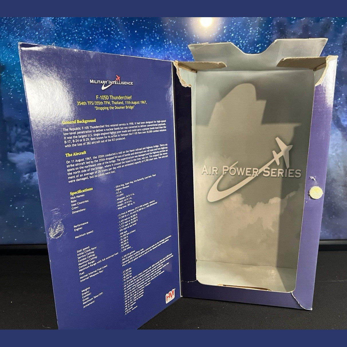 Hobby Master 1:72 USAF Republic F-105F Thunderchief Fighter-Bomber, HA2523