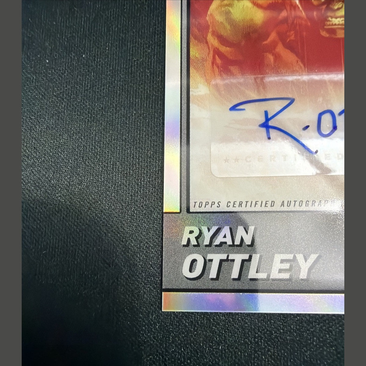 2025 Topps Chrome Marvel Comic Book Artist Autograph Hulk #1 - Ryan Ottley