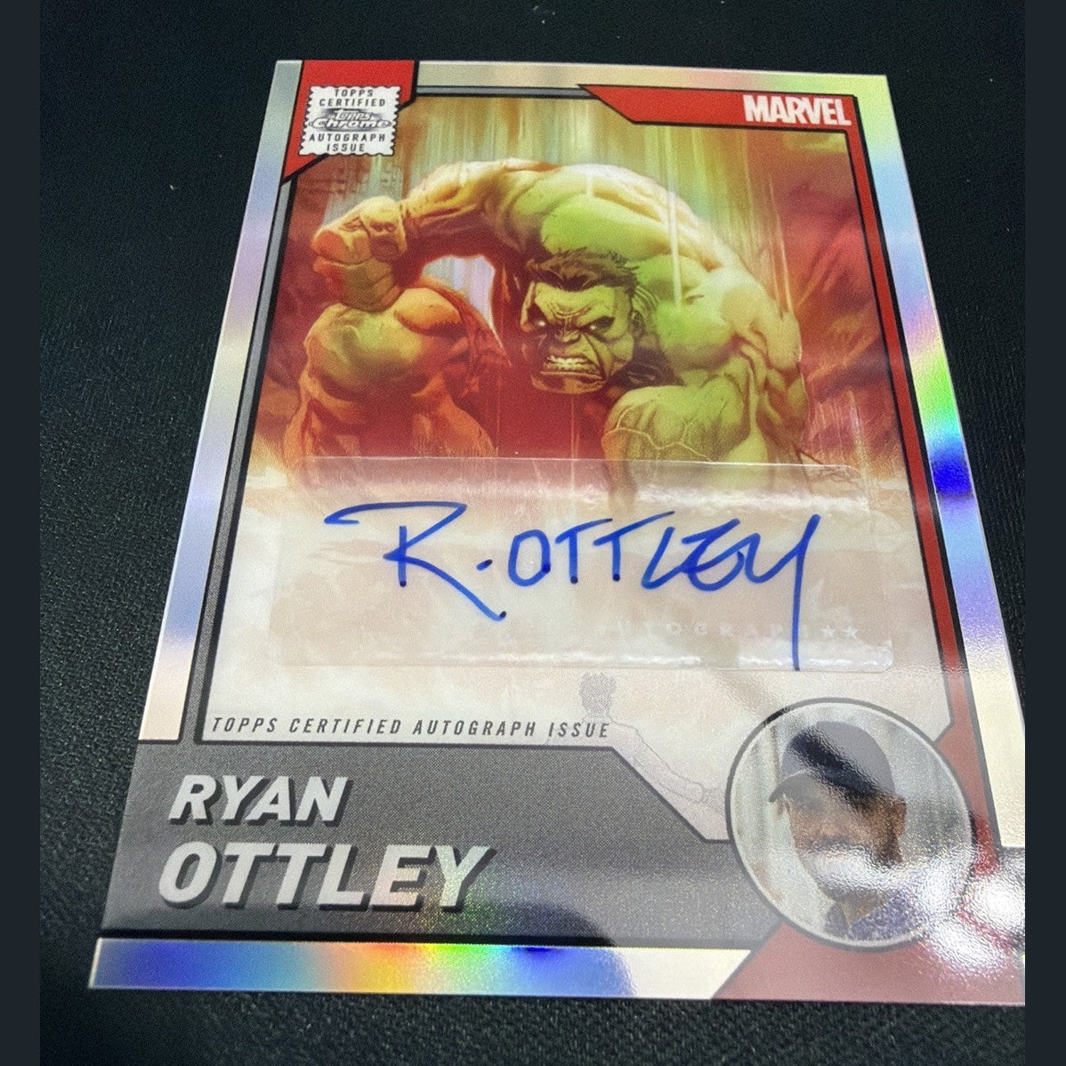 2025 Topps Chrome Marvel Comic Book Artist Autograph Hulk #1 - Ryan Ottley