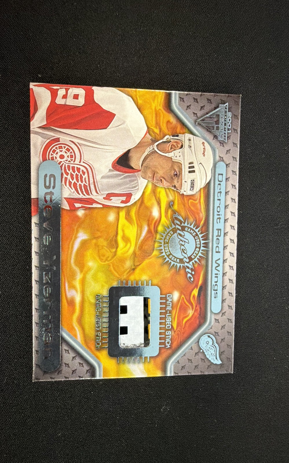 2000-01 Pacific Private Stock Titanium - Game-Used Gear Steve Yzerman #17...