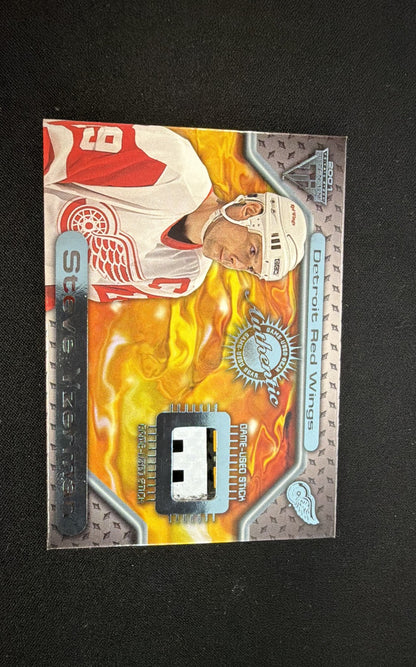 2000-01 Pacific Private Stock Titanium - Game-Used Gear Steve Yzerman #17...