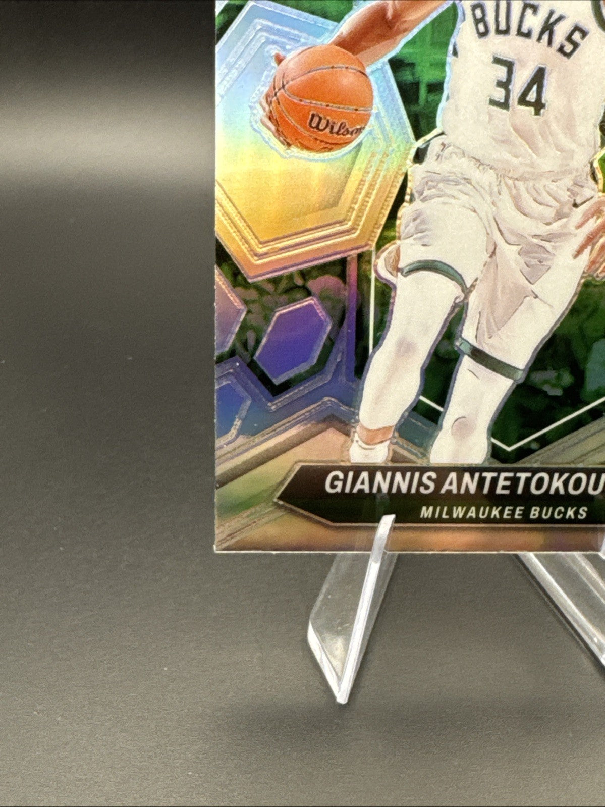 2023-24 Mosaic Giannis Antetokounmpo SILVER PRIZM #77 Milwaukee Bucks