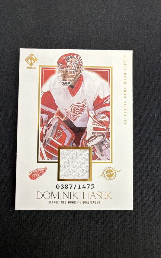 2002-03 Pacific Private Stock Reserve - Dominik Hasek #117 /1475 (MEM)