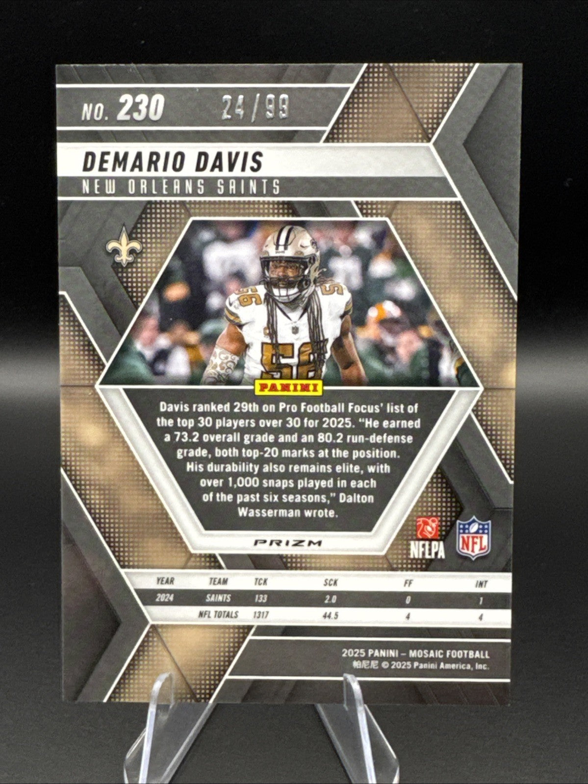2025 Mosaic Demario Davis Blue #230 Saints 24/99