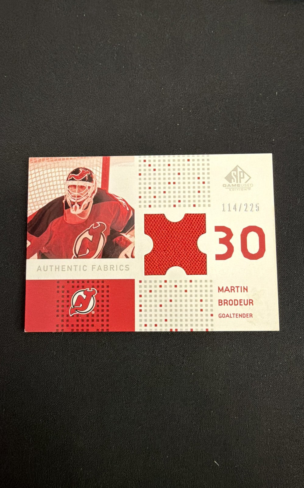 2002-03 SP Game Used - Authentic Fabrics Martin Brodeur #AF-MB /225 (MEM)