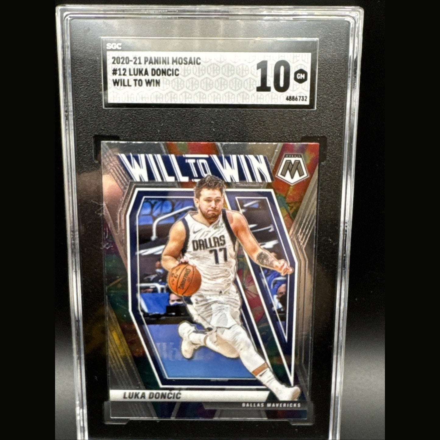 Luka Doncic 2020-21 Mosaic Will to Win #12 SGC 10 Dallas Mavericks