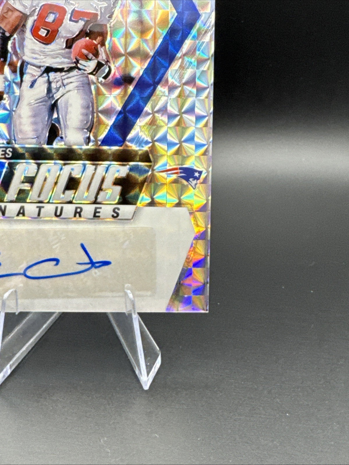 2024 Panini Mosaic - In Focus Signatures Ben Coates  (AU) New England Patriots