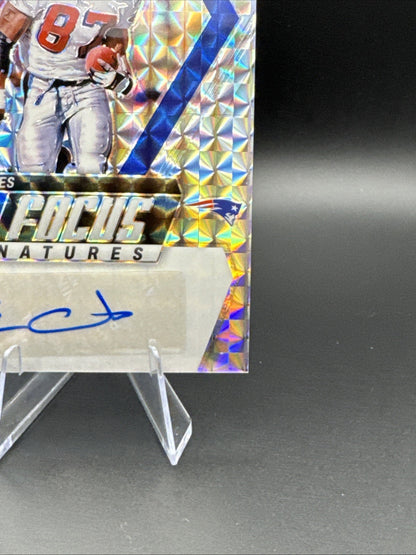 2024 Panini Mosaic - In Focus Signatures Ben Coates  (AU) New England Patriots