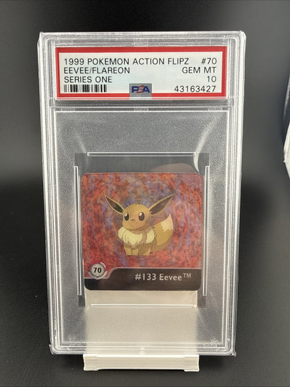 Pokémon - Eevee / Flareon, Action Flipz Series One #70 PSA 10