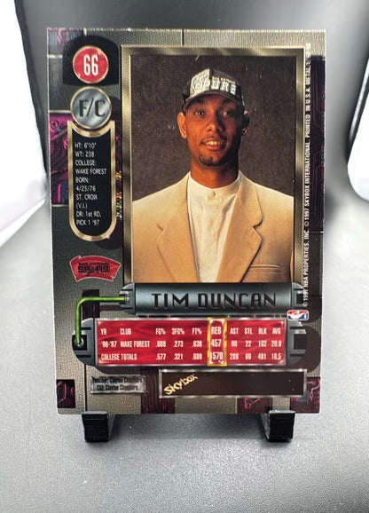 1997 Metal Universe Tim Duncan #66