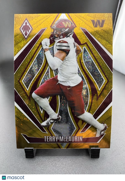 2025 Panini Phoenix Terry McLaurin #132 Gold Glitter /10