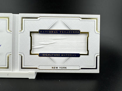 2018 National Treasures Aaron Judge 9/25 Signature Material Booklet #SMB-AJ Auto