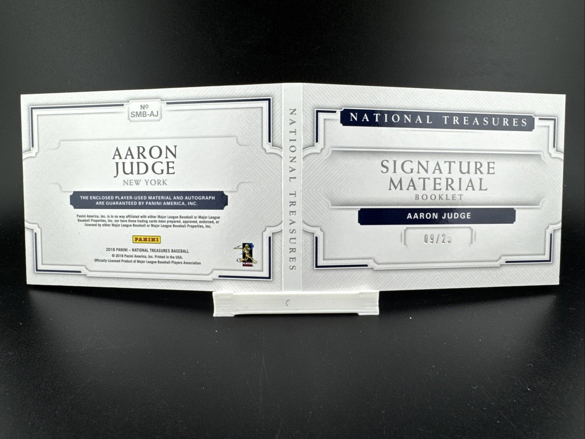 2018 National Treasures Aaron Judge 9/25 Signature Material Booklet #SMB-AJ Auto