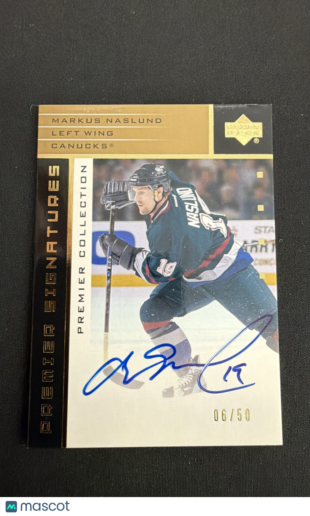 2002-03 Upper Deck Premier Collection - Signatures Markus Naslund /50