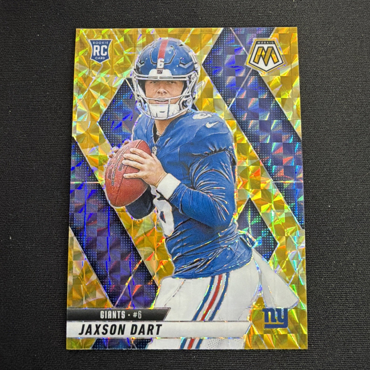 2025 Panini Mosaic - Rookies Jaxson Dart #362 Gold Mosaic Prizm