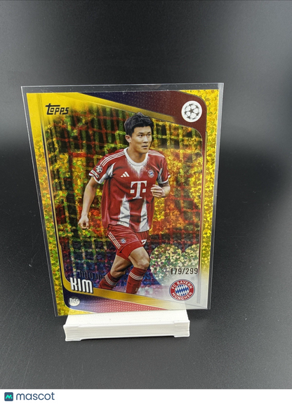 2025-26 Topps Uefa Club Competitions - Kim Min-jae #101 Gold Raindrops /299